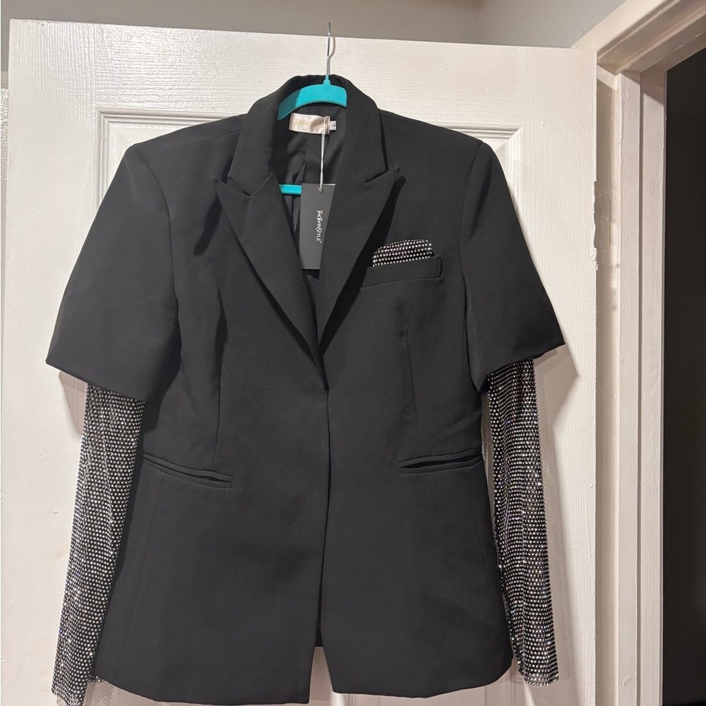 Black and Silver Short-Sleeved Blazer with Notched Lapels